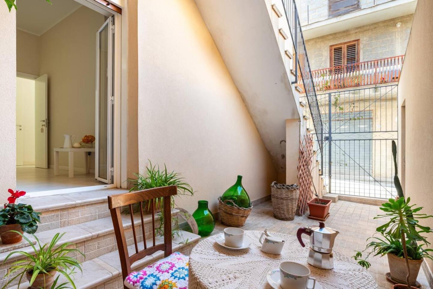Casa Pinu Leilighet San Michele di Ganzaria Eksteriør bilde
